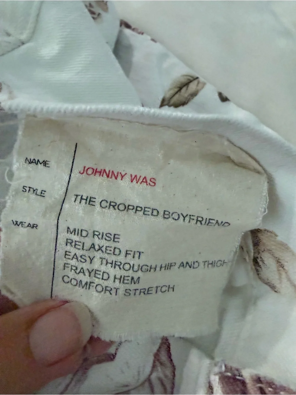 JOHNNY WAS The Cropped Boyfriend Jeans White Floral Print Frayed Hem 29 E12 - Picture 3 of 7